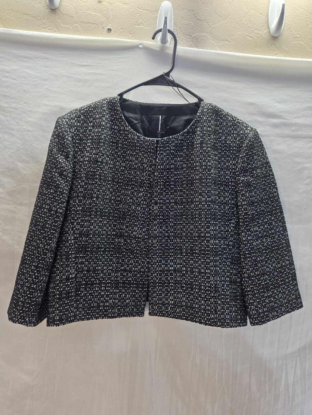 Hugo Boss Women's Size 14 Black & White Tweed Cropped Blazer